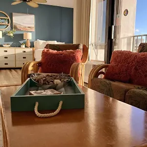 Aloha 1 Bed 1 Bath Sleeps 4 , Honolulu United States