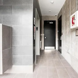 Brand New - Walk To Empower Stadium - Tesoro Holiday home